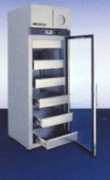 Revco RPR3004V Фармацевтический холодильник Thermo Fisher Scientific